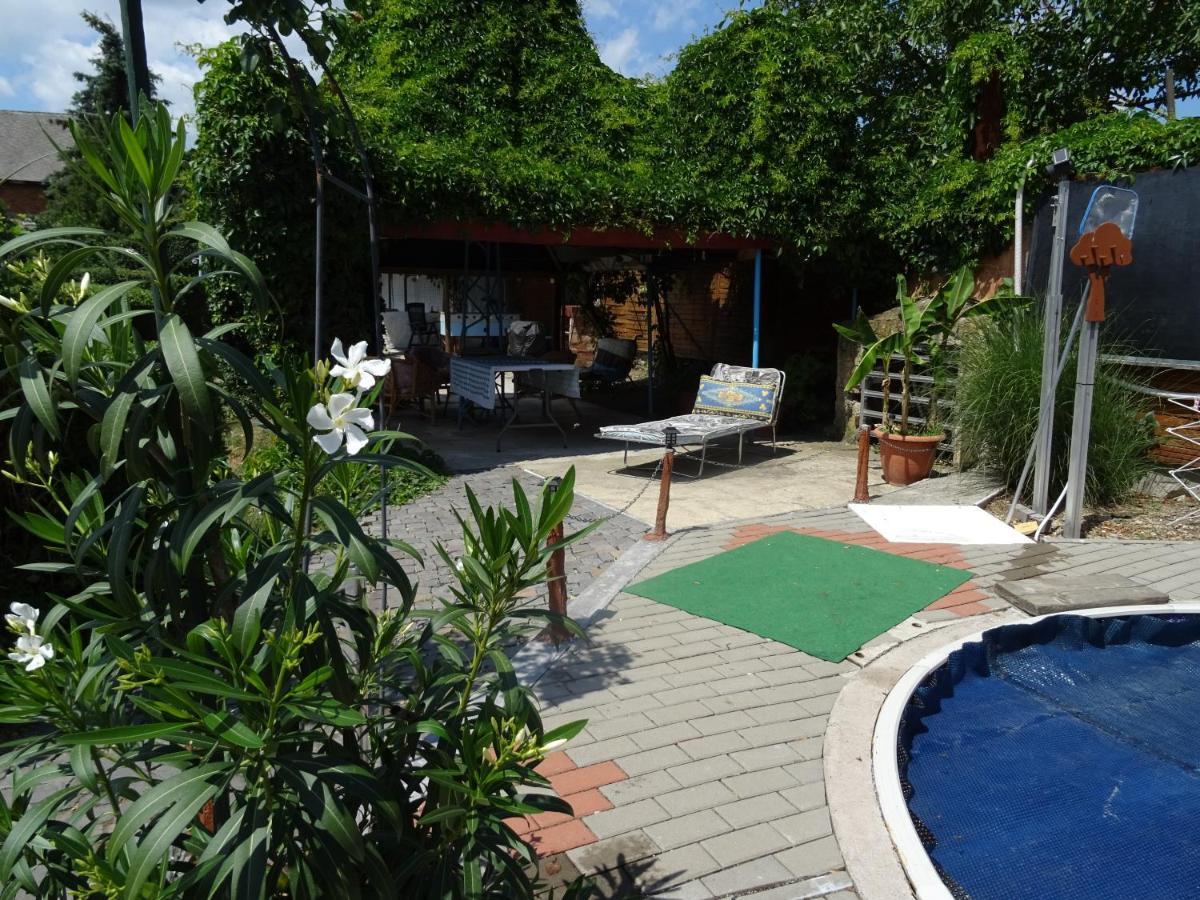 Guesthouse Ilona Velky Kamenec Exterior photo